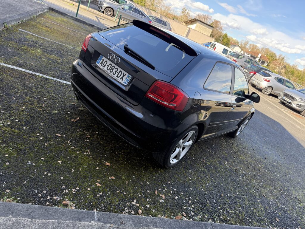 AUDI A3 Série 2 Phase 2 1.6 TDi  FAP 105 cv